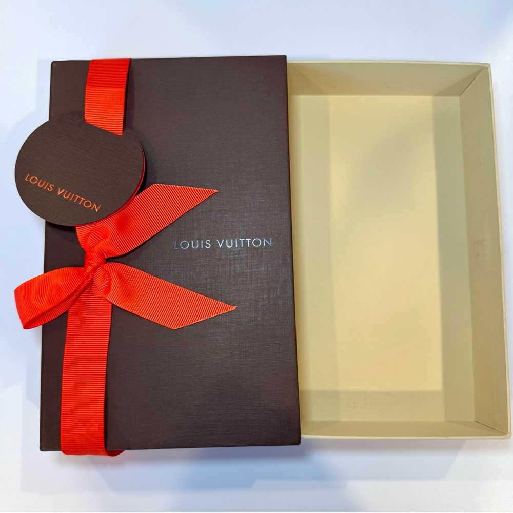 Rare Louis Vuitton Limited Edition Monogram Logo Totem Zippy Continental Wallet - Picture 13 of 14